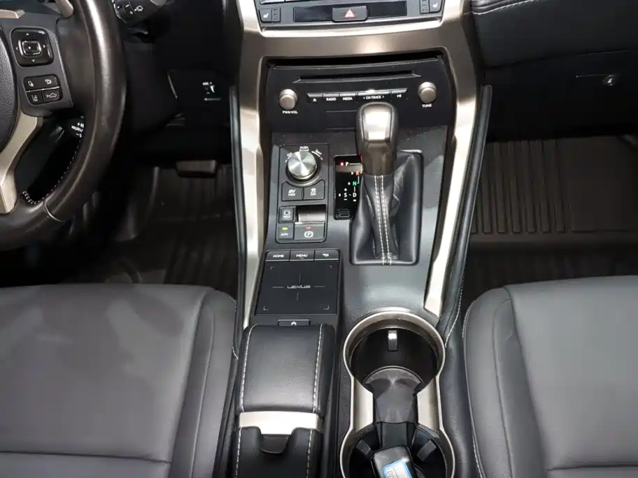 Lexus NX — миниатюра 14