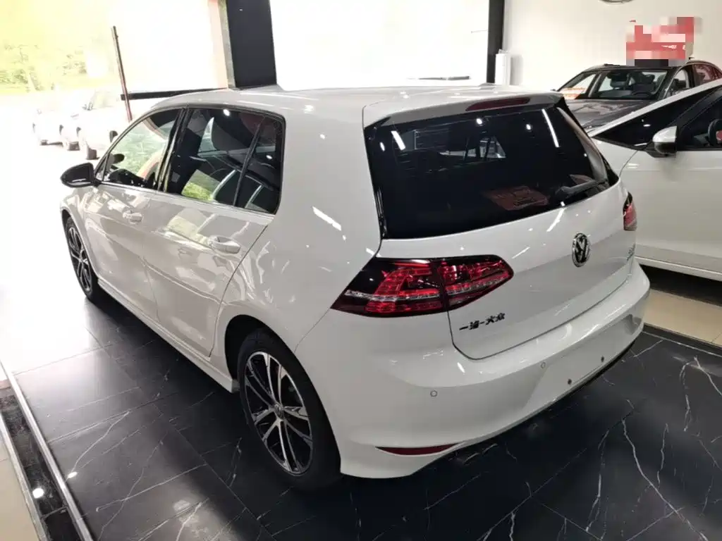 Volkswagen Golf — миниатюра 5