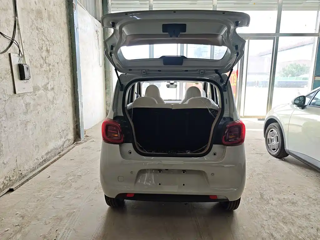 Wuling MINIEV — миниатюра 19