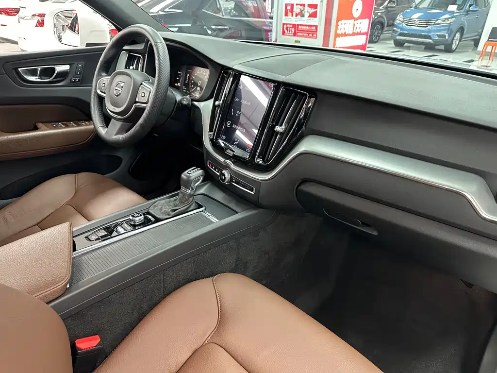 Volvo XC60 — миниатюра 28