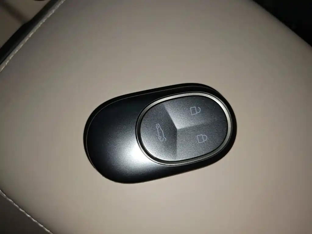 NIO ES8 2023 100kWh Executive