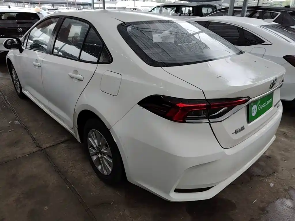 Toyota Corolla — миниатюра 5