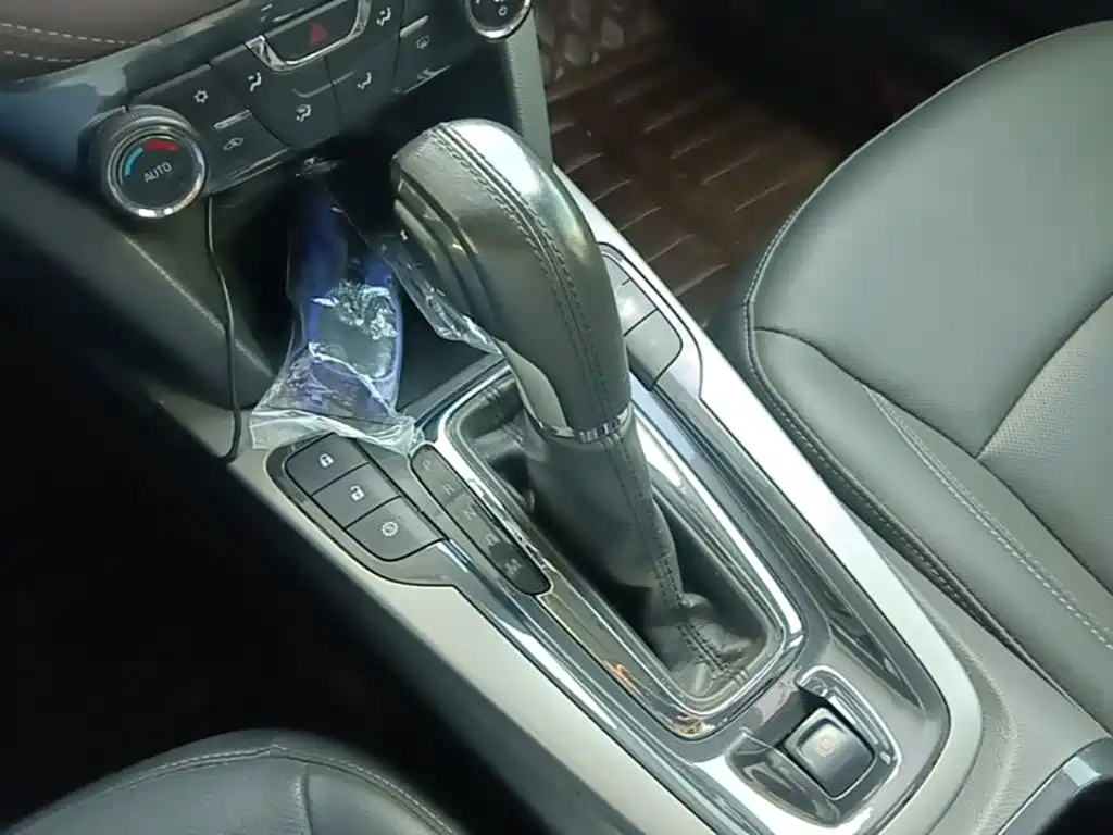 Chevrolet Malibu — миниатюра 14
