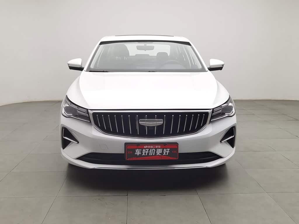 Geely Emgrand 1.5 л 2025 г. Белый, пробег 13600 км