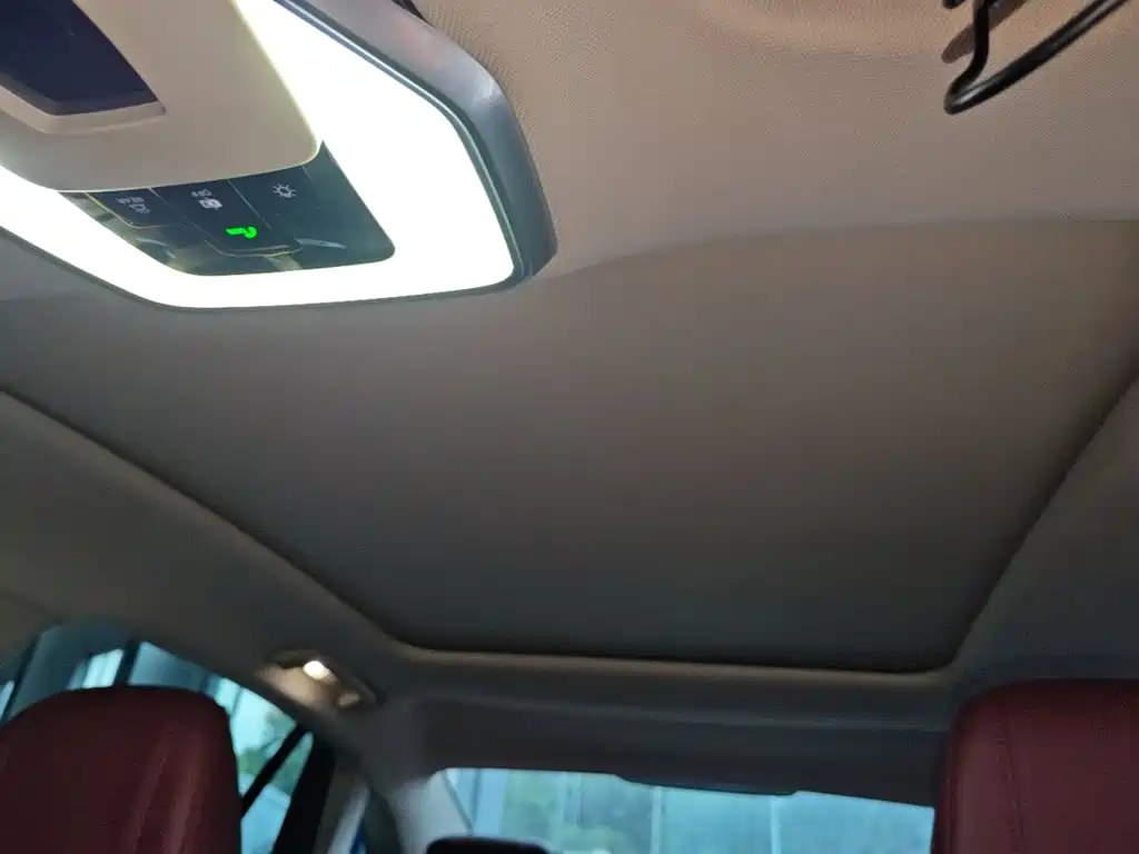 Hongqi Hongqi H5 — миниатюра 18