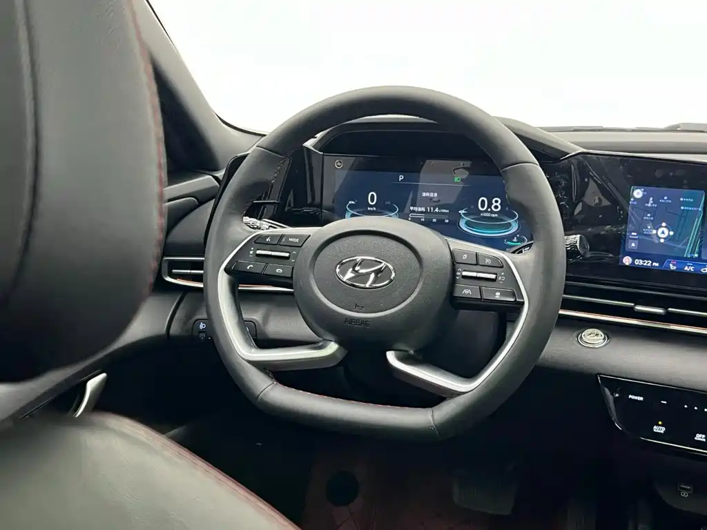 Hyundai Elantra — миниатюра 26