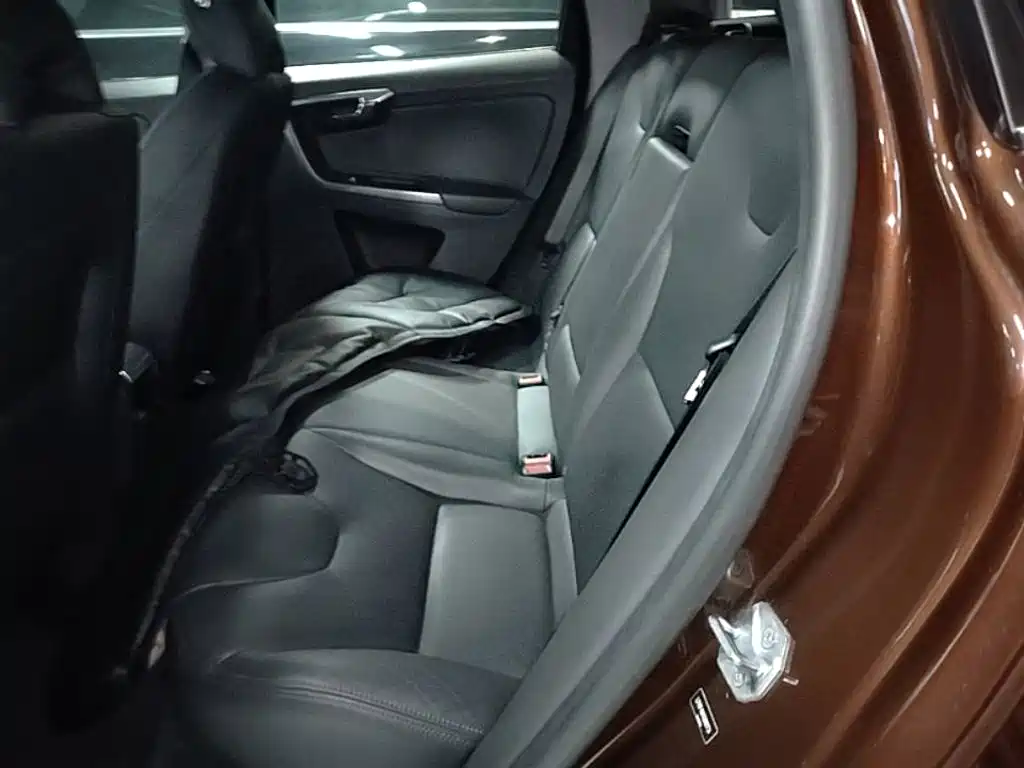 Volvo XC60 — миниатюра 17