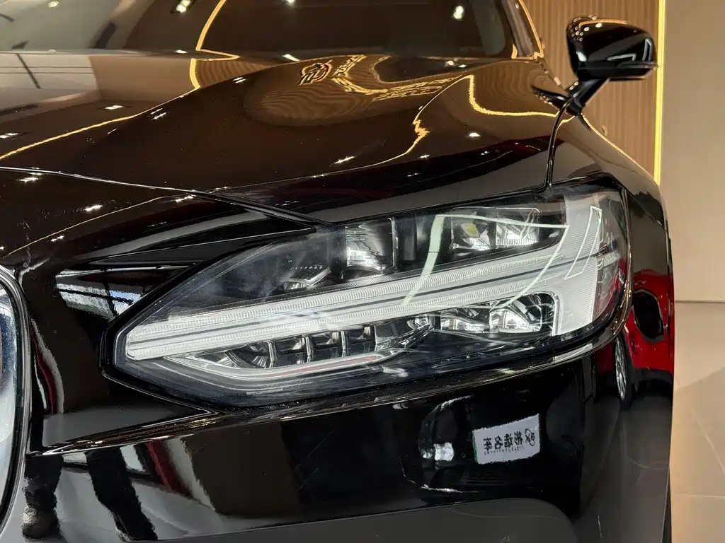 Volvo S90 — миниатюра 12