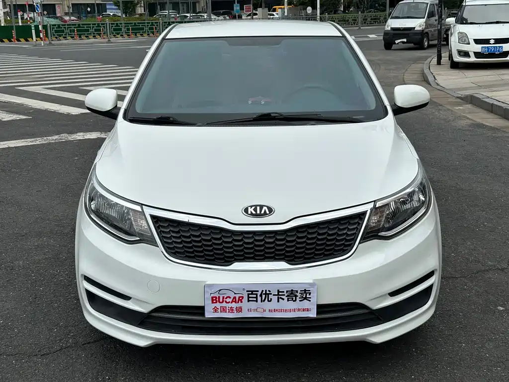 KIA K2