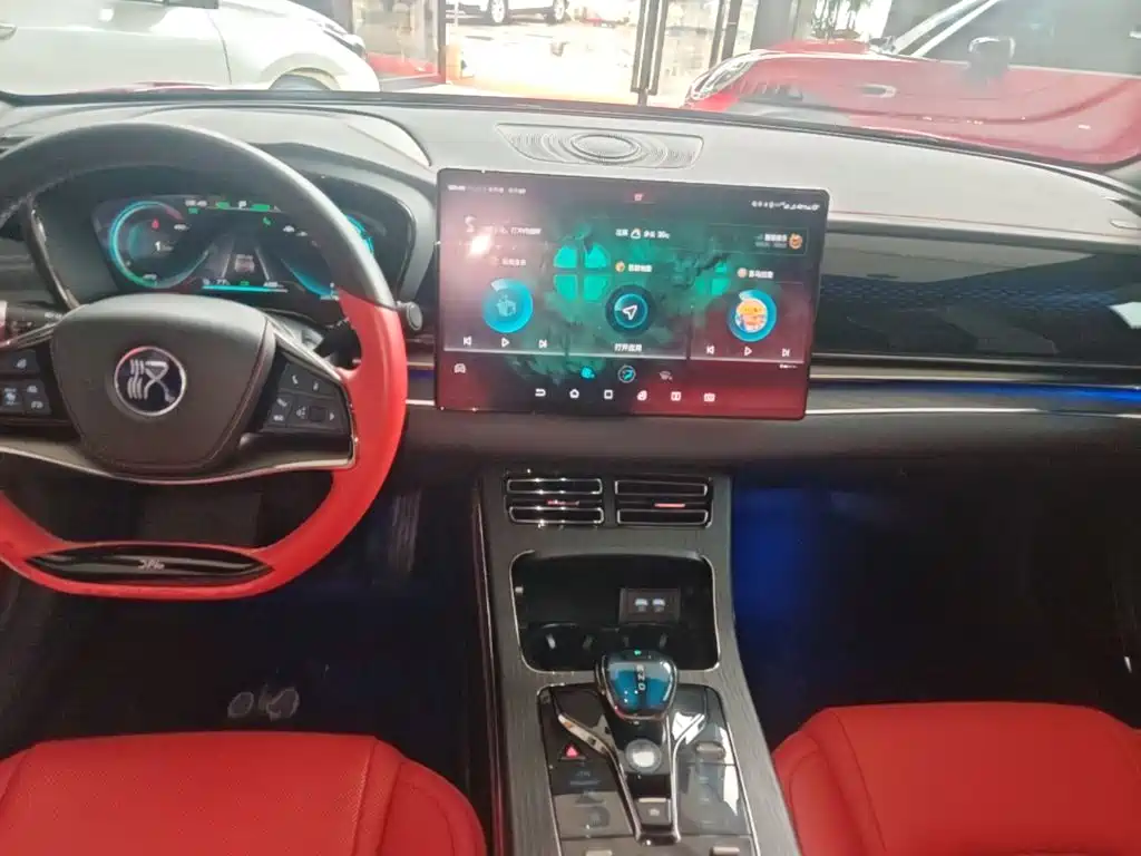 BYD Han — миниатюра 13