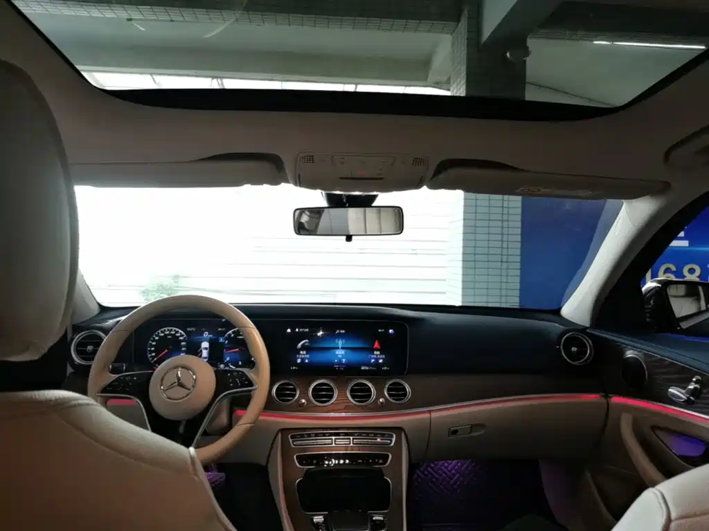 Mercedes-Benz E-Class — миниатюра 18