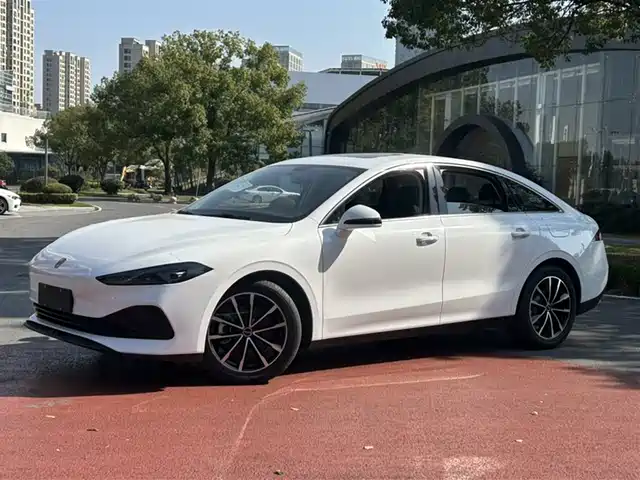 2026 Roewe D7 DMH