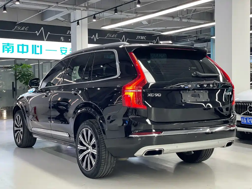 Volvo XC90 — миниатюра 12