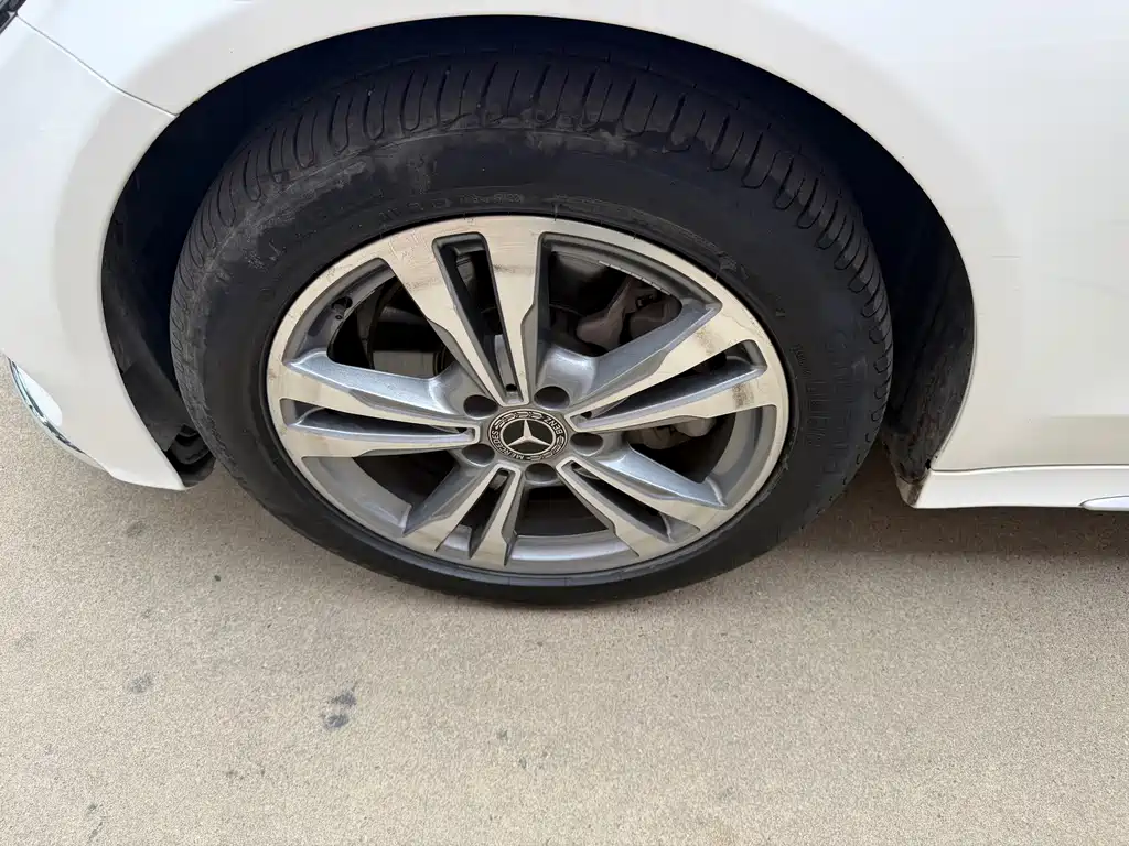 Mercedes-Benz C-Class — миниатюра 5