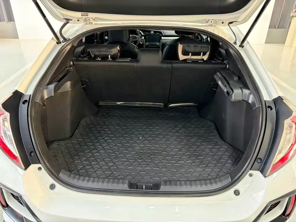 Honda Civic 2021 HATCHBACK 220TURBO CVT
