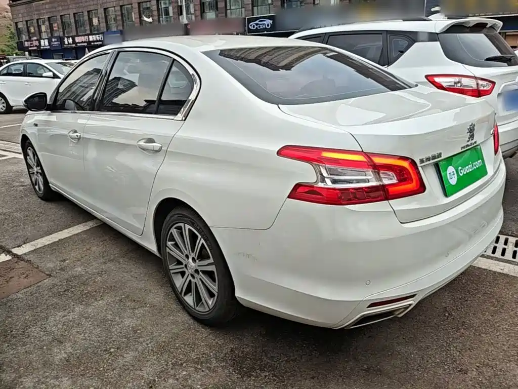 Peugeot 408 — миниатюра 5