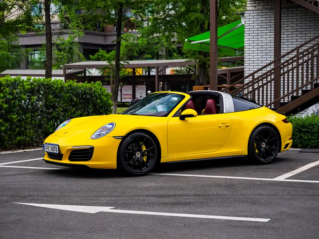 Porsche 911 2018
