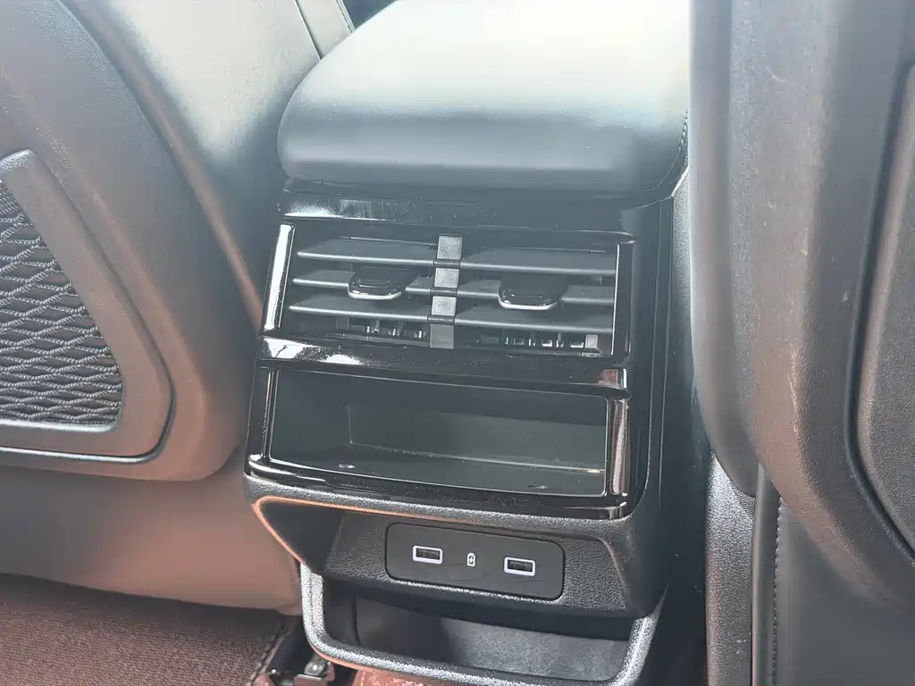Geely Xingyue L — миниатюра 14