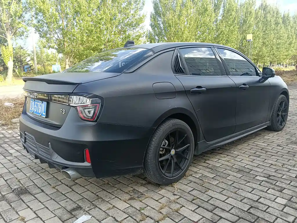 Lynk & Co 03 — миниатюра 8