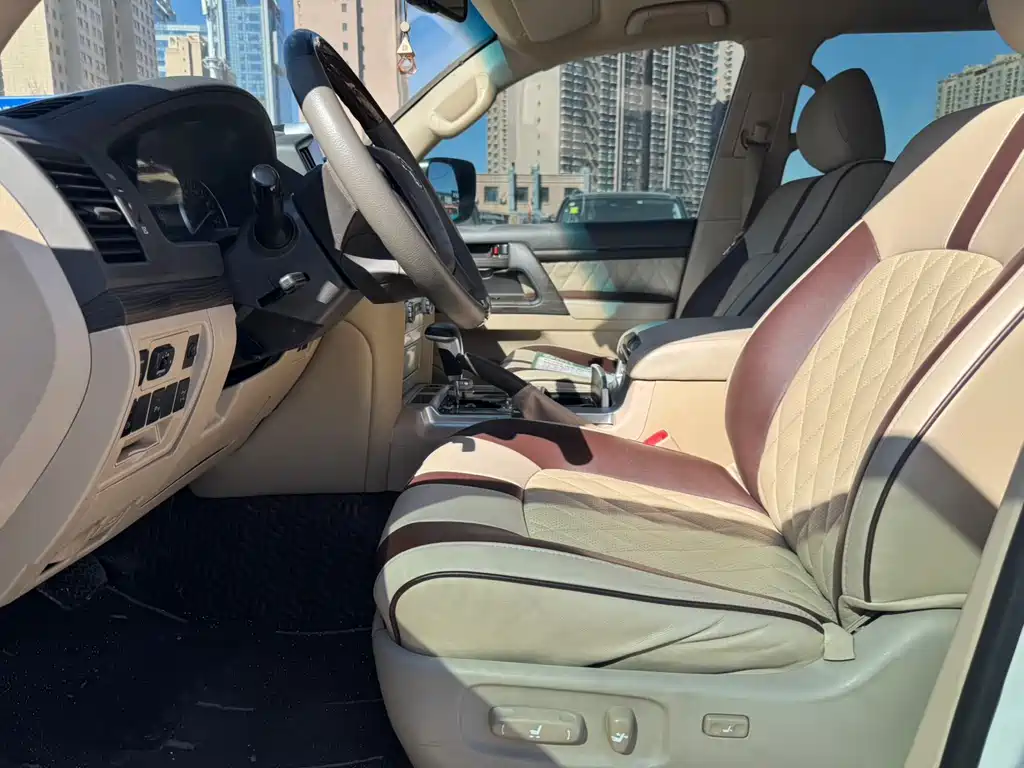 Toyota Land Cruiser 2015 4.0L V6