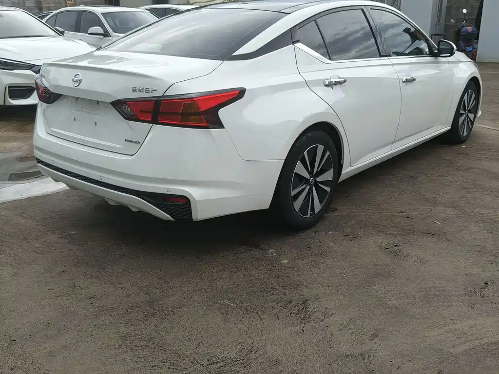 Nissan Teana — миниатюра 6