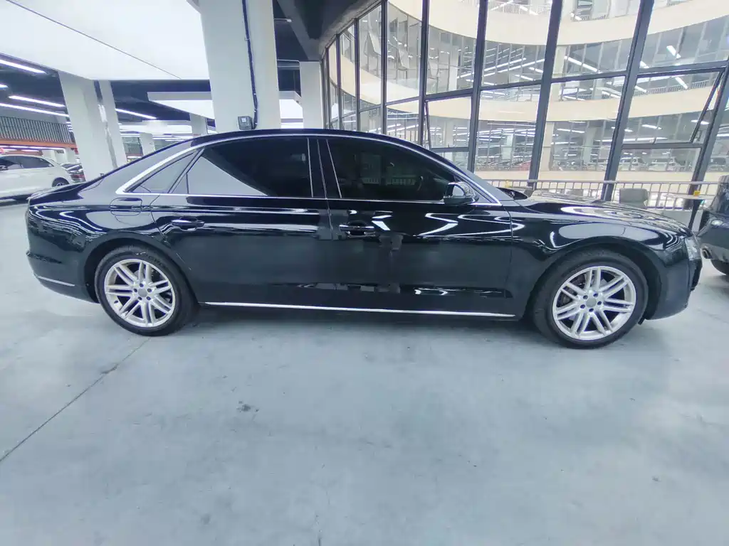 Audi A8 — миниатюра 15