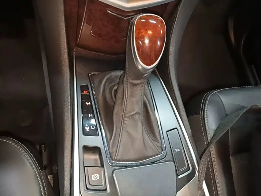 Cadillac SRX — миниатюра 14