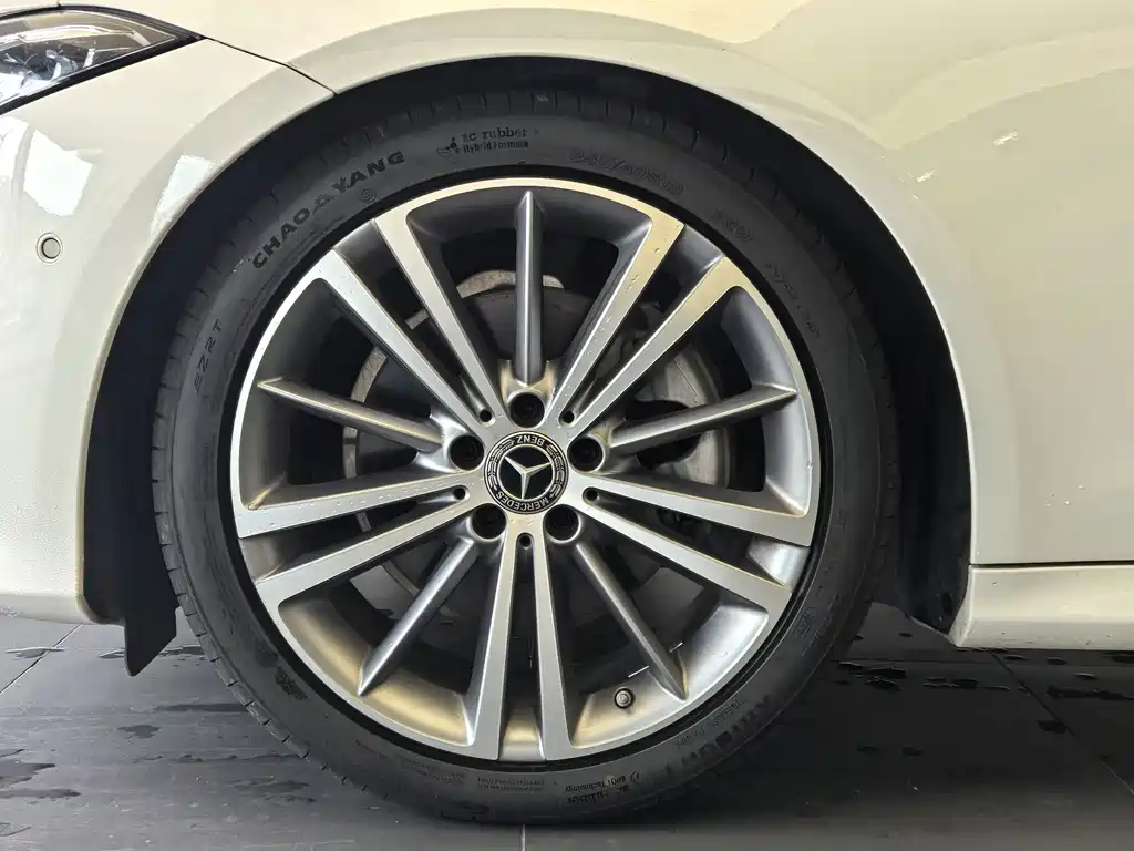Mercedes-Benz CLS — миниатюра 9