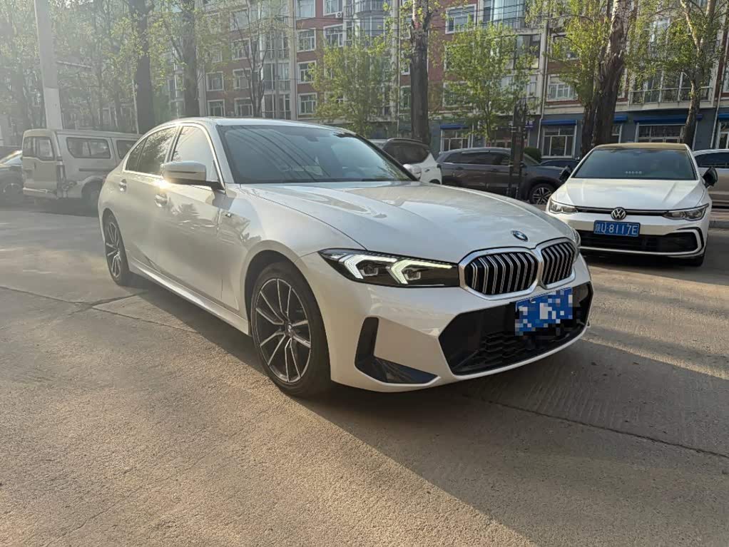 BMW 3 Series 2.0 л 2023 г. Белый, пробег 42000 км