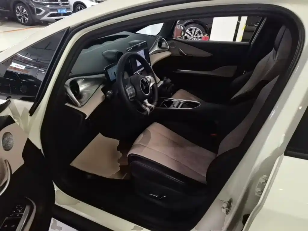 BYD Dolphin — миниатюра 15
