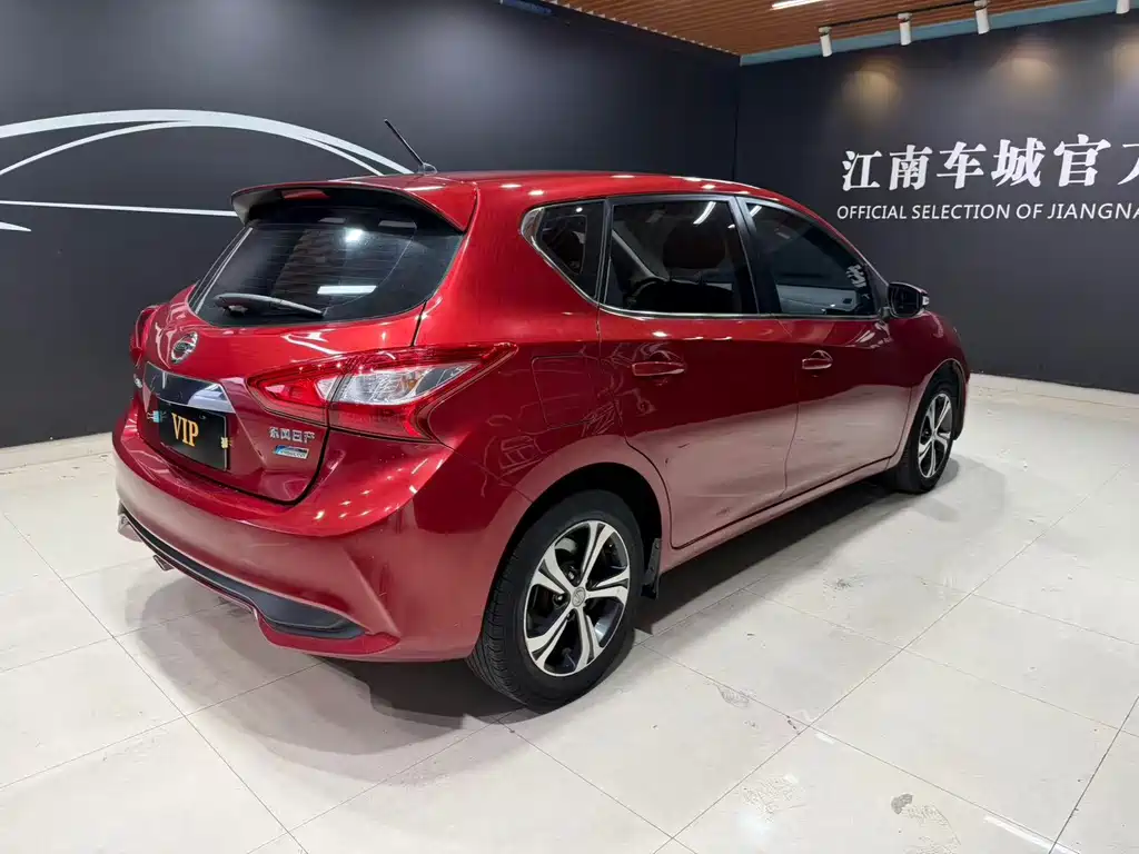 Nissan Tiida — миниатюра 4