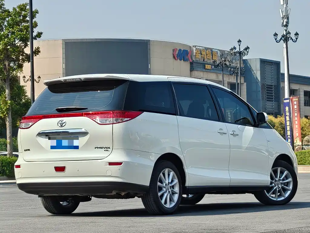 Toyota Previa — миниатюра 15