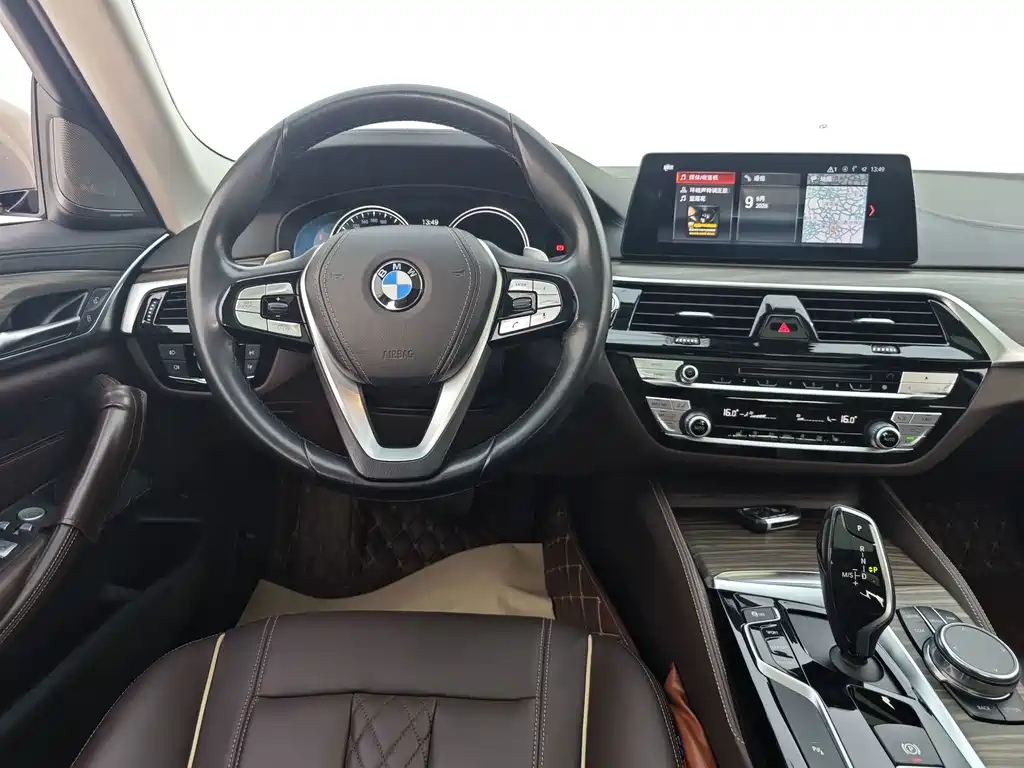 BMW 5 Series — миниатюра 22