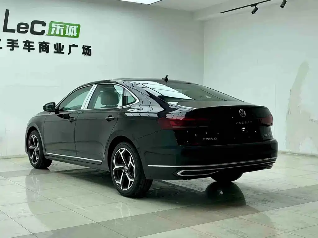 Volkswagen Passat — миниатюра 4