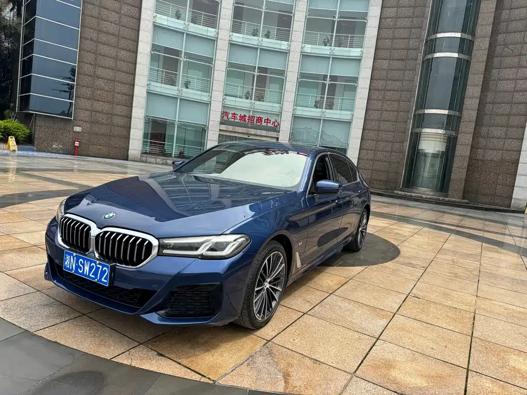 BMW 5 Series 2021