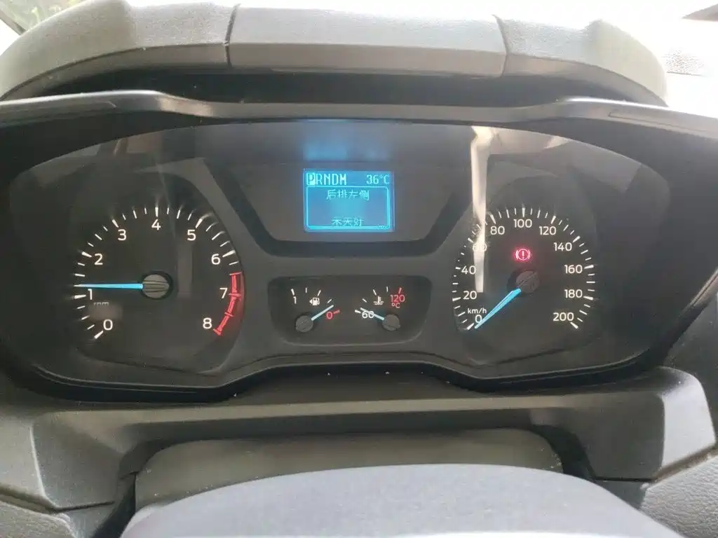 Ford Tourneo — миниатюра 4