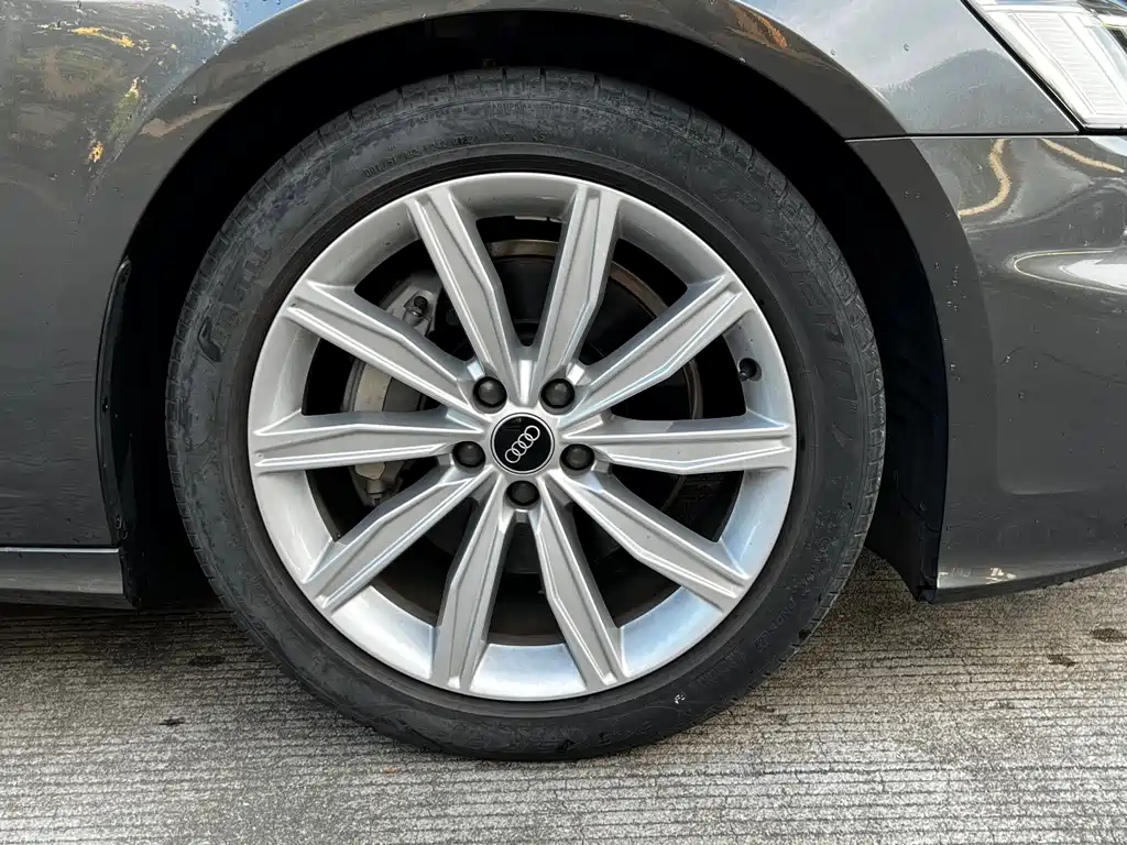 Audi A6L — миниатюра 6