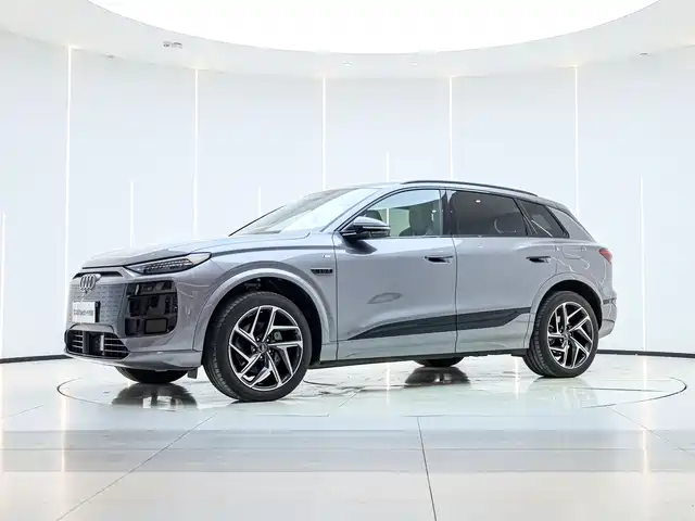 AUDI Q6L E TRON 2025