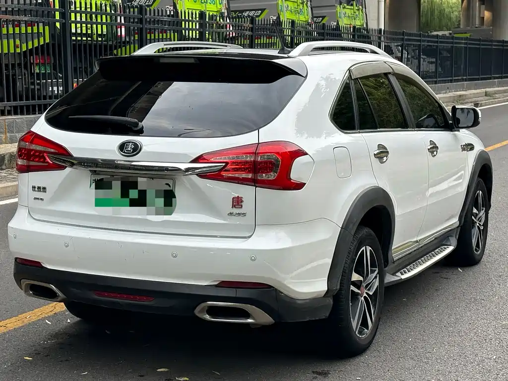 BYD Tang New Energy — миниатюра 3