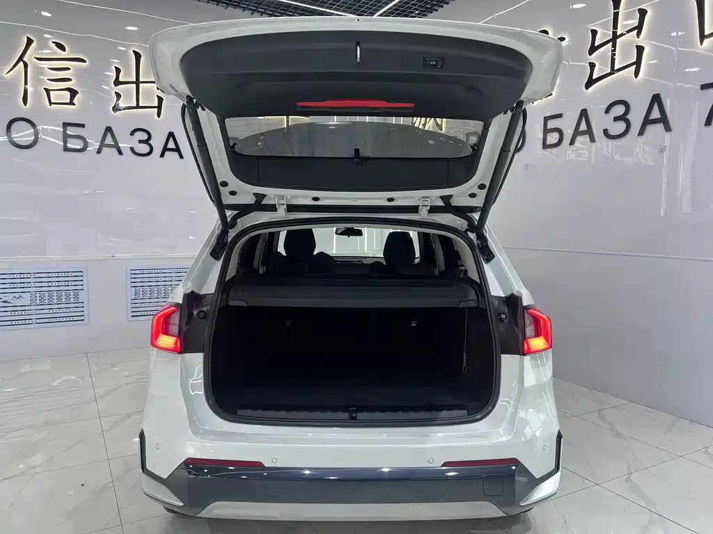 BMW X1 — миниатюра 17