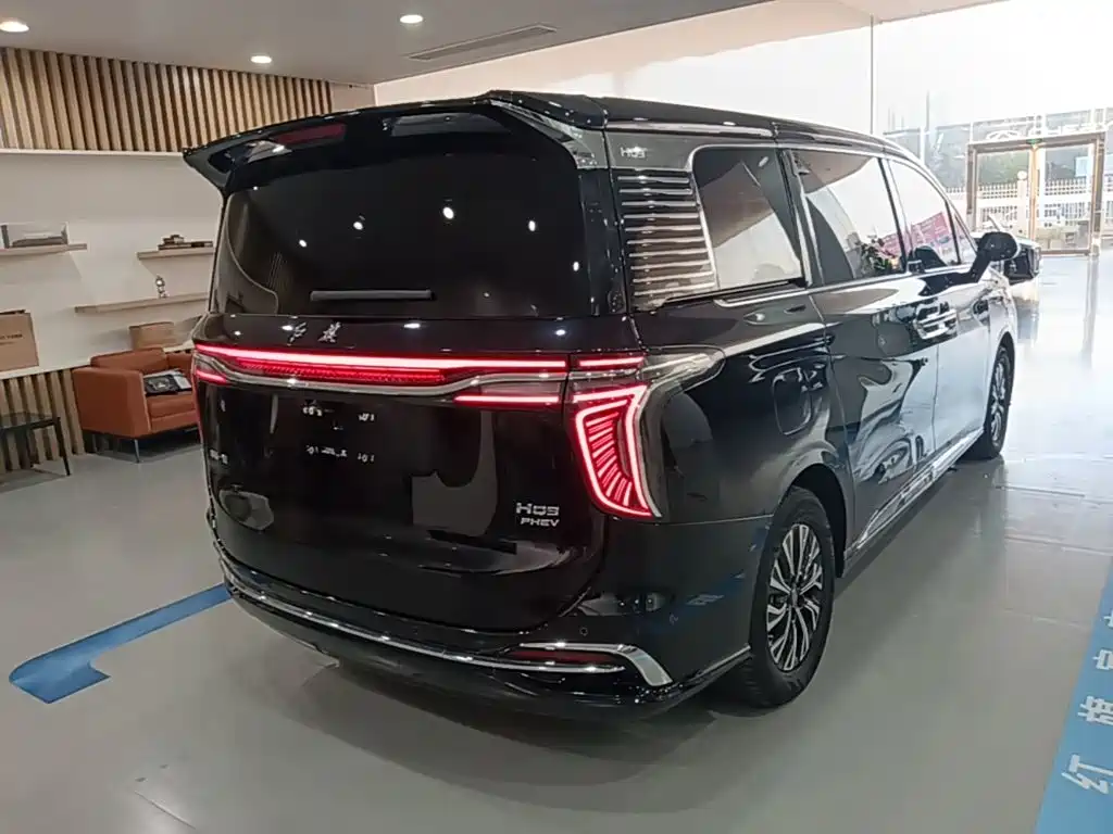 Hongqi Hongqi HQ9 PHEV — миниатюра 7