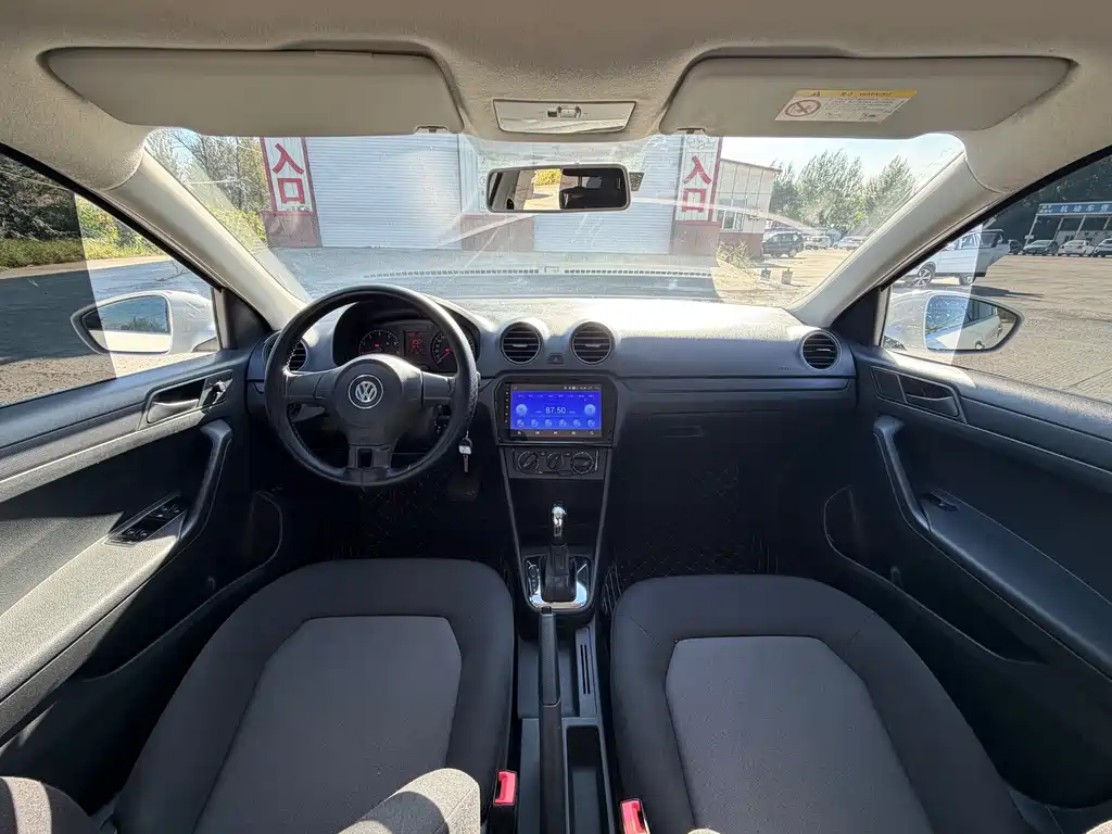 Volkswagen Jetta — миниатюра 4