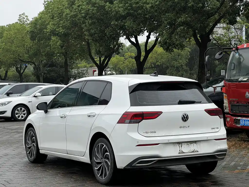 Volkswagen Golf — миниатюра 3