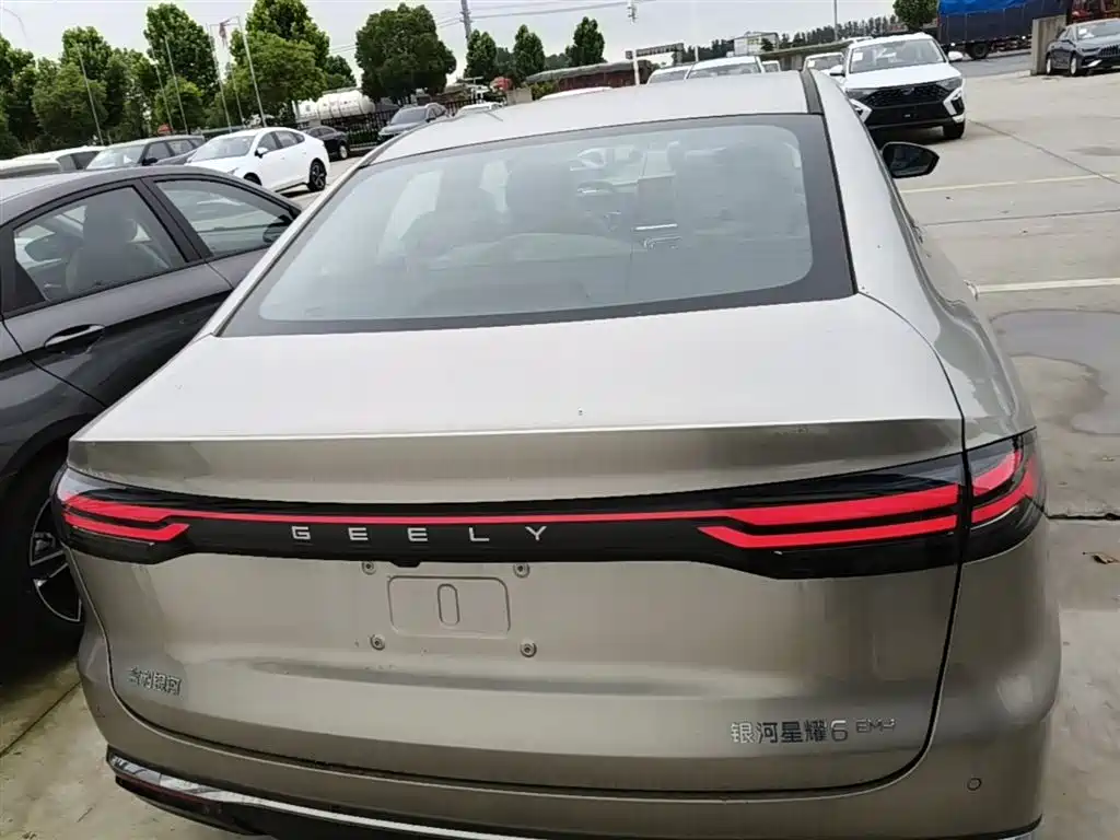 Geely Galaxy Galaxy 6 6 2026 125km