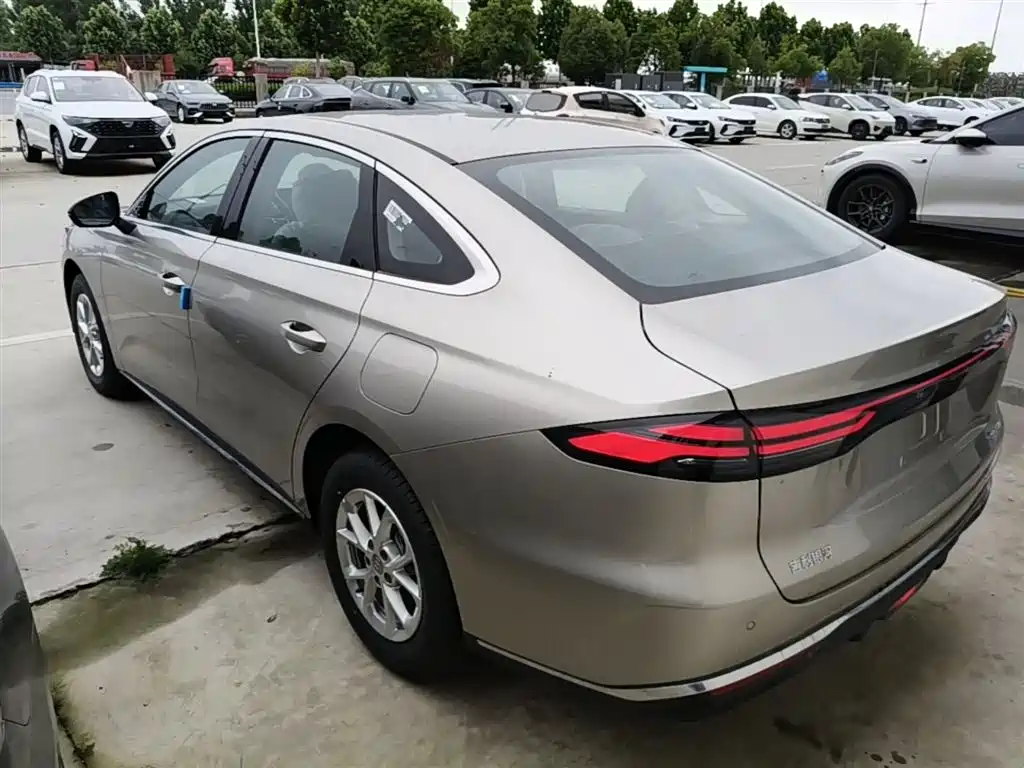 Geely Galaxy Galaxy 6 6 2026 125km
