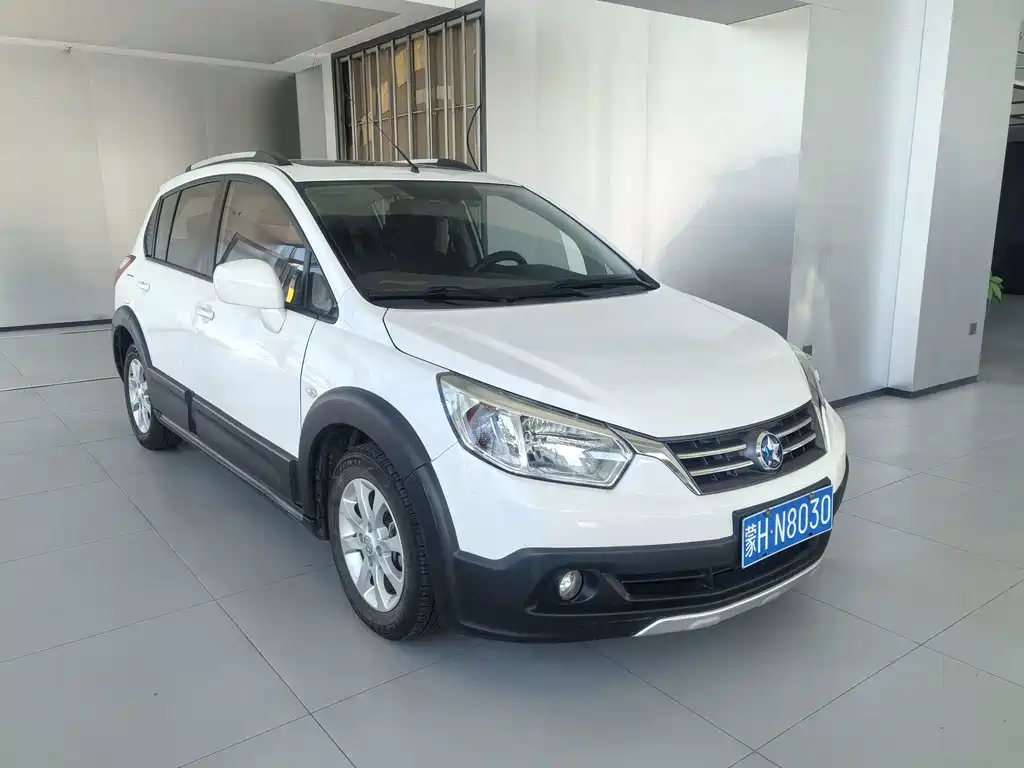 Venucia R50X — миниатюра 3