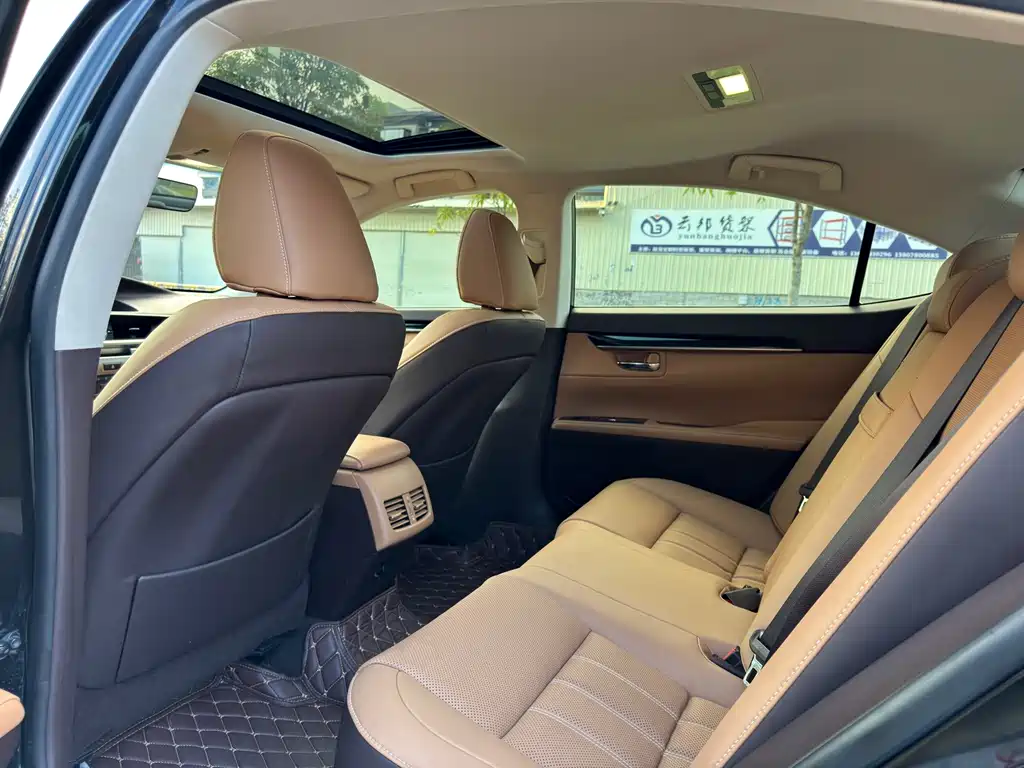 Lexus ES — миниатюра 19