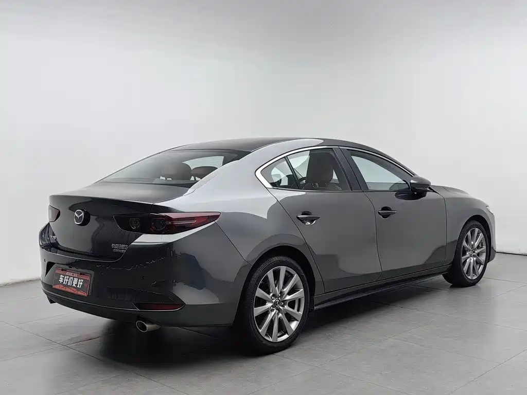 Mazda 3 Axela — миниатюра 2