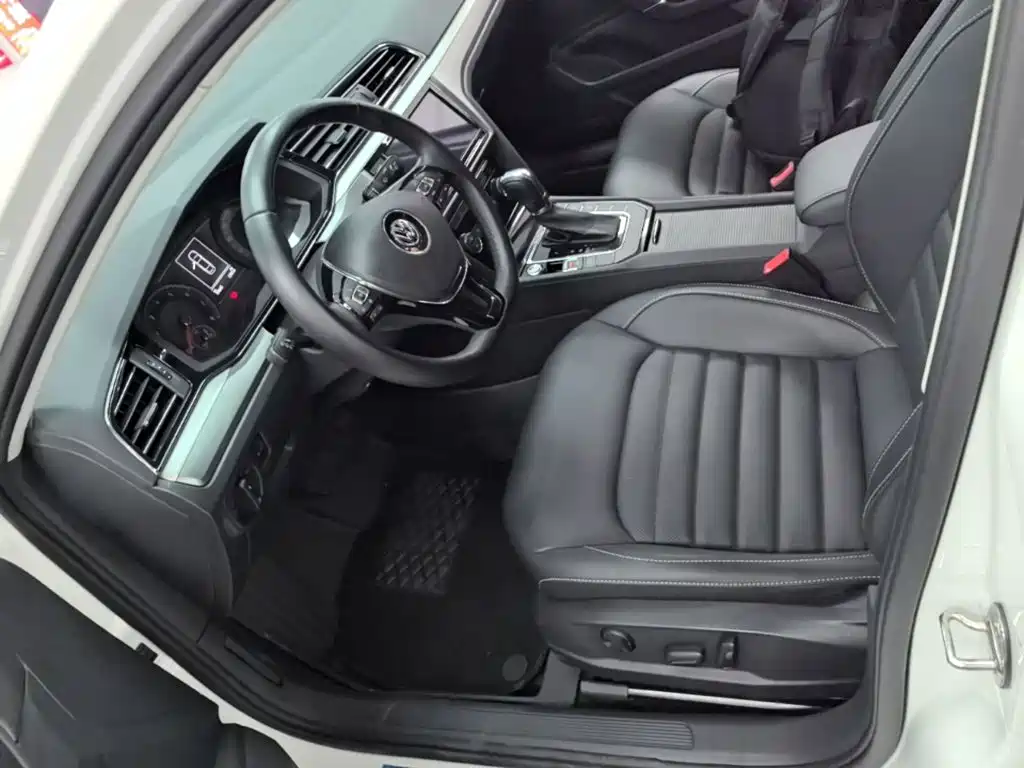 Volkswagen Lamando — миниатюра 15