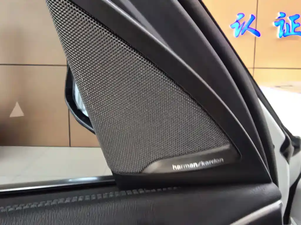 BMW X3 — миниатюра 9